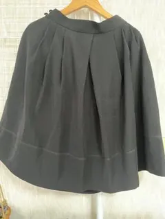 リボン付きブラックフレアスカート