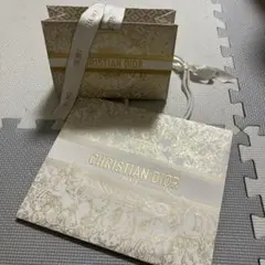 CHRISTIAN DIOR ショップ袋 ホワイト・ゴールド　ミニギフトボックス