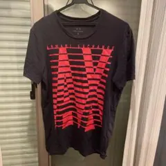 Armani Exchange ブラック Tシャツ