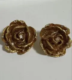 バラ型クリスタル付きイヤリング