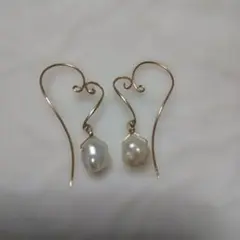 値下げました！K10金ピアス