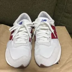 New Balance 237 ホワイト/レッド スニーカー