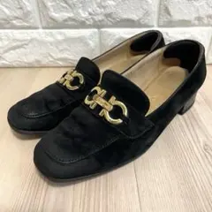 サルヴァトーレフェラガモ スエードローファー ガンチーニ スクエアトゥ サイズ6