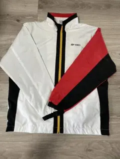 YONEXウィンドブレーカー