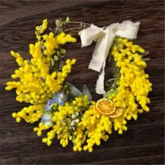 ［アーティフィシャルフラワー] ミモザたっぷりハーフリース 大きめ32〜33㎝