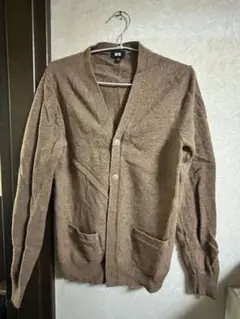 ブラウンウールVネックカーディガンM　ユニクロ　スクールカーディガン