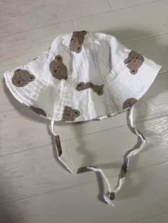 新品　未使用　クマ柄 コットン ベビー帽子