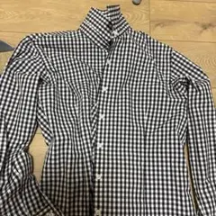 わいし、シャツ、ジーンズ