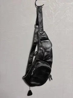 TIDING 本革 ワンショルダーバッグ ボディバッグ ブラック