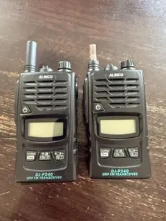 トランシーバー urekat 特定小電力トランシーバー(交互通話・超小型 軽量タイプ