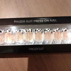 FINGER SUIT PRESS-ON NAIL 牛柄、ピンク色　ネイルチップ