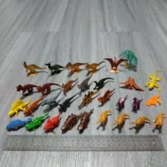 ミニミニ恐竜　など　　31体セット