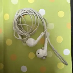 Lightning接続イヤフォン ホワイト