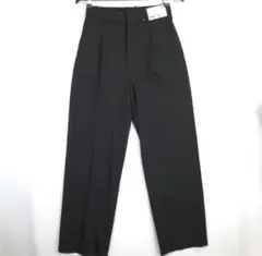 UNIQLO タックワイドパンツ