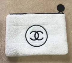 CHANELシャネル　モコモコポーチ新品　ノベルティ