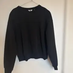 ユニクロ　スウェットクルーネックシャツ（長袖）　ブラック