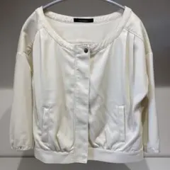 ホワイト ブルゾン