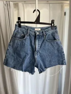 ショートデニムパンツ 韓国購入のサムネイル