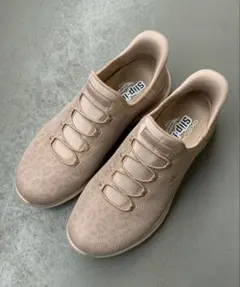 試着のみ　SKECHERS Slip-ins レオパード柄　スニーカー　24幅広
