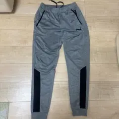 PUMA グレー パンツ M サイズ