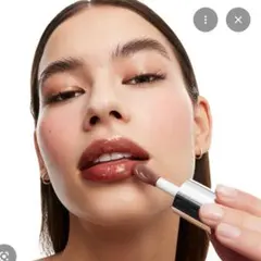 YSL イヴサンローラン　ラブシャイン　グロスプランパー　6 ラメ入りのサムネイル