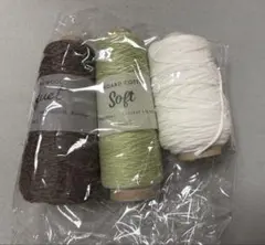 hus: 毛糸 3玉セット