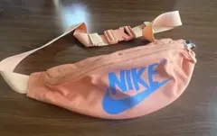 NIKE ボディバッグ　ショルダーバッグ　オレンジ