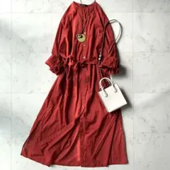 美品　ミューニック　コットンギャザーロングシャツワンピース　羽織り　赤系