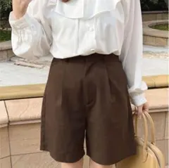 ショートパンツのサムネイル