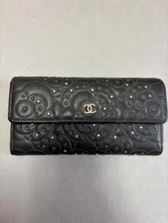 CHANEL シャネル カメリア スタッズ 長財布☆ラインストーンのサムネイル