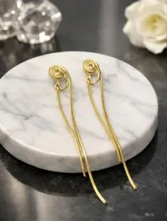 【新品】韓国　イヤリング ノンホール スネークチェーン　結婚式　大人綺麗め