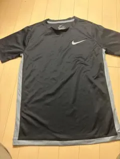 Nike DRI-FIT ブラック Tシャツ Lサイズ　キッズ150〜160