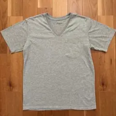 NANO UNIVERSE グレー VネックTシャツ
