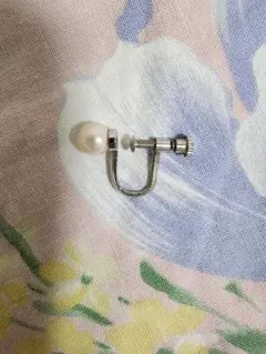 真珠イヤリング　片方のみ