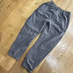 ユニクロ 暖パン　ストレッチウォームイージージョガーパンツ 130 グレー