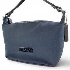 【美品】COACH コーチ アクセサリーポーチ ナイロン ロゴプレートブラックのサムネイル