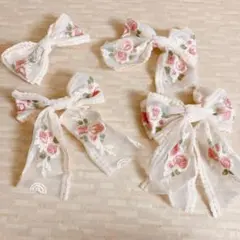 ⭕️刺繍 蝶 ヘア クリップ 4個