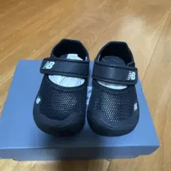 New Balance ベビーサンダル ブラック