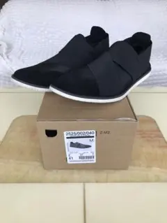美品✨ZARA MAN ブラック スニーカー スリッポン 41,26,2cmのサムネイル