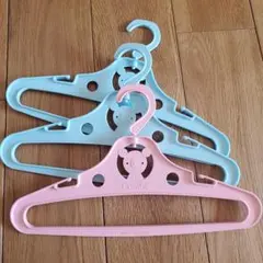 コンビ ベビーハンガーセット（クマデザイン）レトロ　当時物3本