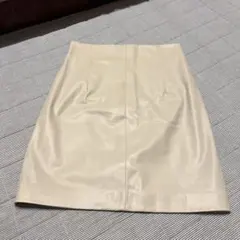 H&M クリーム色 タイトスカート EUR34