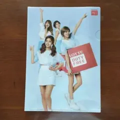 トワイスLotte Duty Free クリアファイル 2枚セットのサムネイル