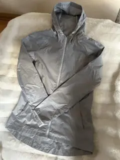 Nike グレー ウィンドブレーカー Mサイズ