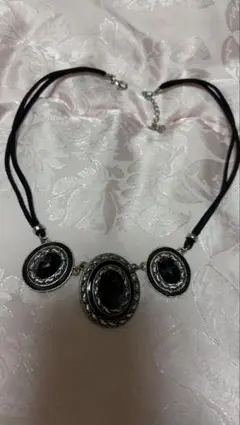 ビンテージ風 ブラック チョーカー