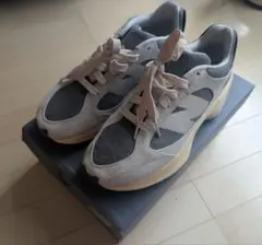 New Balance Warped Runner 【室内試着のみ】のサムネイル