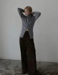 hidekaコラボ サテンストレートパンツ ブブラウンMT 高身長