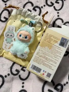 LABUBUイニシャルI水色