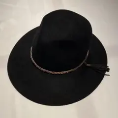 BROOKLYN HAT Co　ウールハット　帽子　編み込み飾り付き　黒　フリー