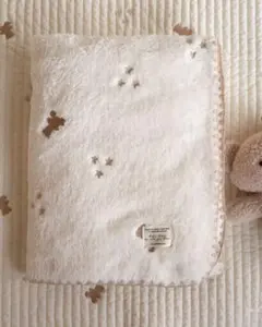 クリーム色 フリース毛布 クマと星刺繍
