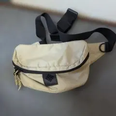 Columbia ボディバッグ ウエストポーチ ベージュ